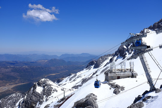 玉龙雪山