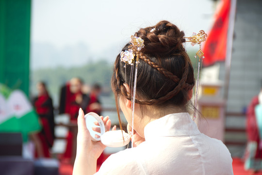 汉服女性头饰