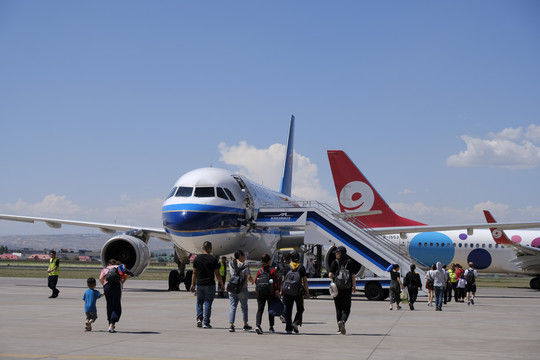 航空運輸
