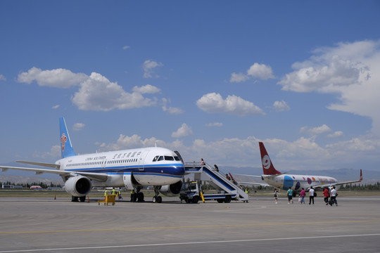 航空運輸