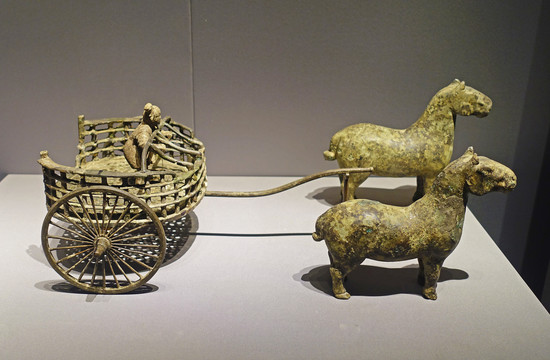 战国晚期青铜马车青铜俑