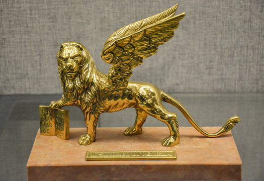 意大利铜雕飞狮