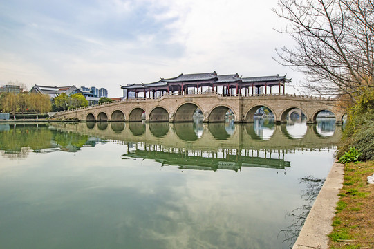 金鸡湖廊桥