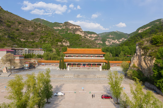 藏山风景区大门