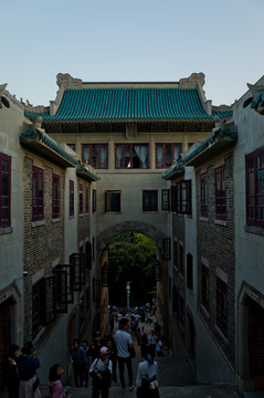 武汉大学