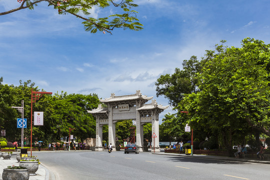 国恩寺山门牌坊