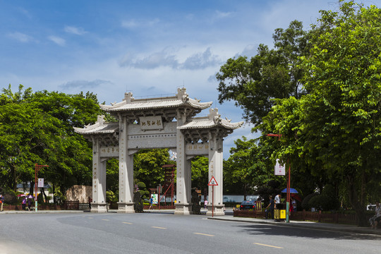 国恩寺山门牌坊