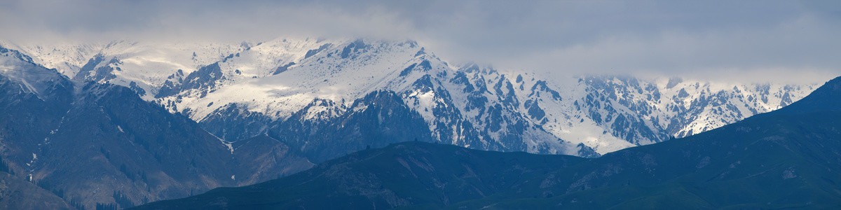 天山