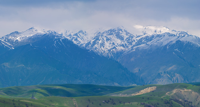 天山