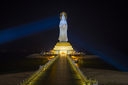 南山海上观音