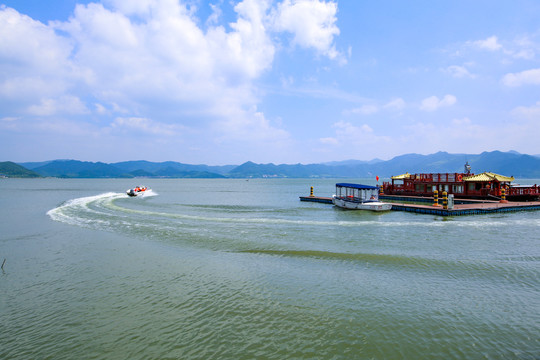 宁波东钱湖游船码头