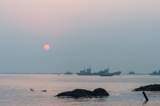 海边日出