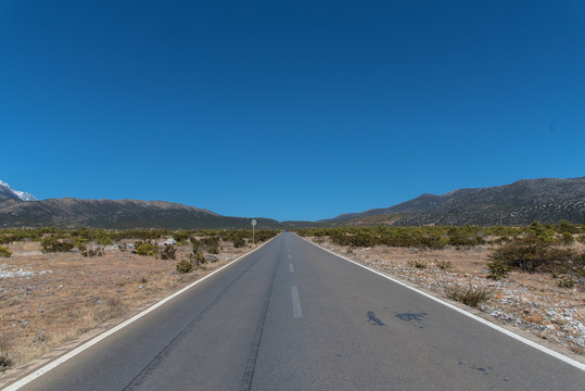 丽江徒步道路