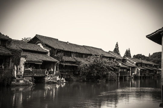 古韵水墨山水装饰画