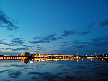 满洲里北湖公园夜景