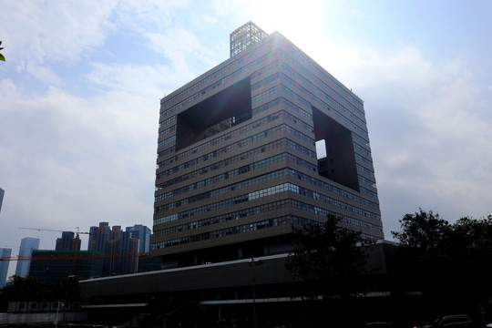 深圳大学