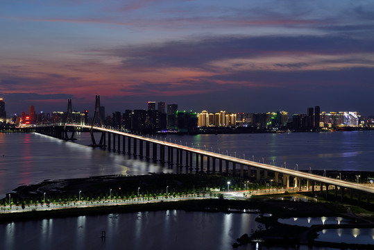 湛江海湾大桥城市风光夜景