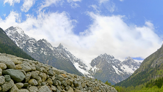 阿坝毕棚沟雪山群峰自然风光