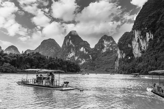 黑白山水风景