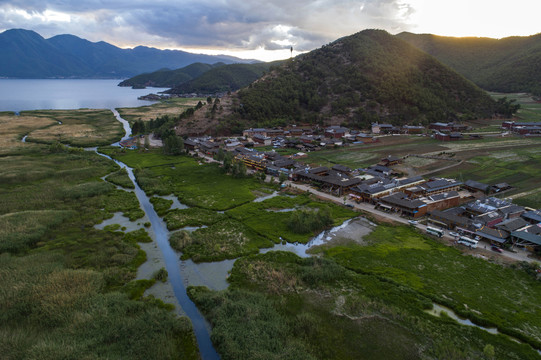 航拍云南泸沽湖草海景区风光