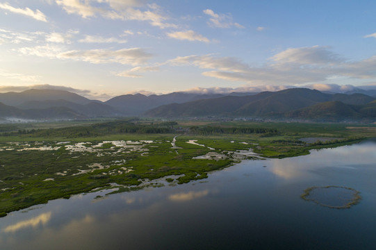 航拍云南泸沽湖草海景区风光