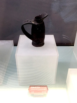 黑陶寬把杯