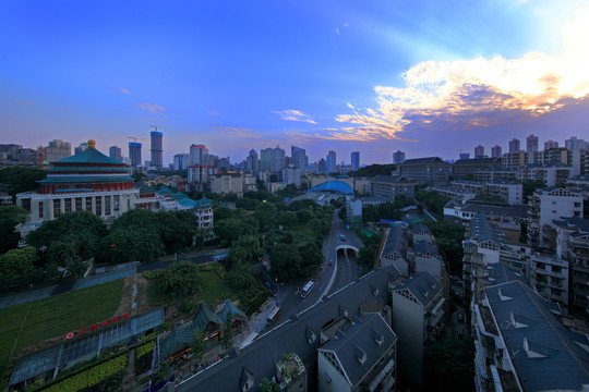 重庆人民大礼堂全景图