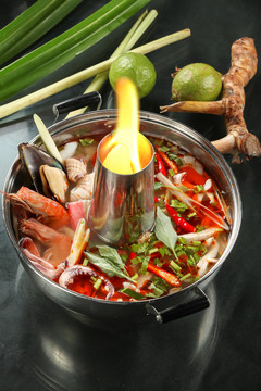 泰式海鲜爆炸汤