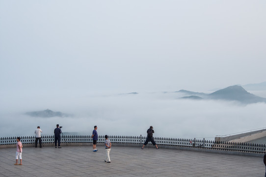 旅顺白玉山上看漂流雾