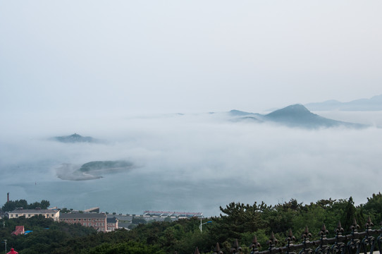 旅顺白玉山上看漂流雾