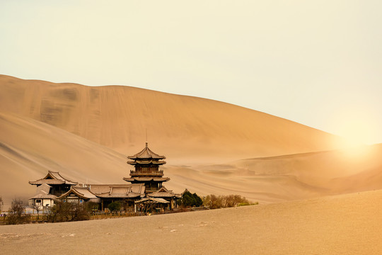 敦煌月牙泉景区月泉阁