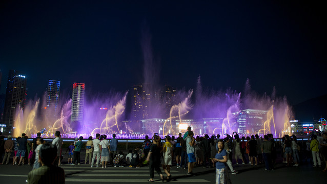 音乐喷泉夜景