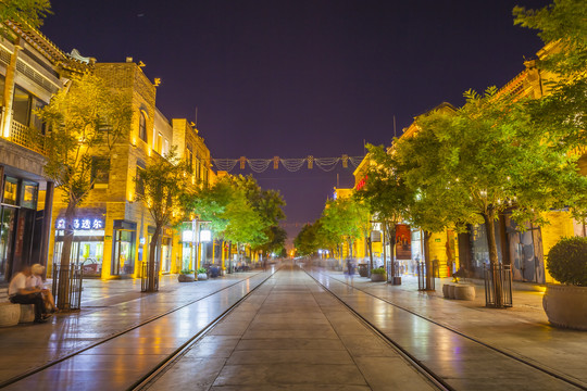 前门小吃街夜景