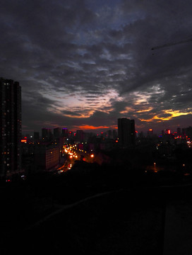 娄底雨后城市唯美夜景