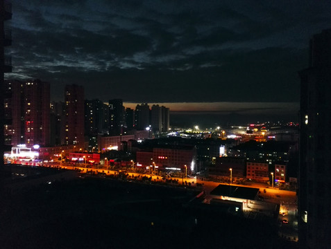 娄底雨后城市唯美夜景