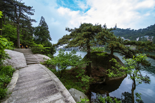 天柱山炼丹湖