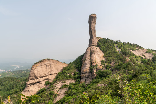 河北承德棒槌山