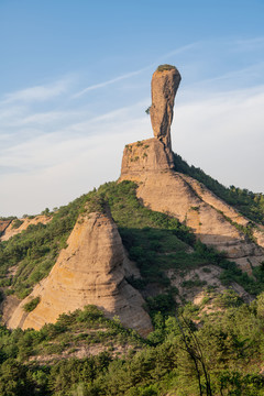 河北承德棒槌山