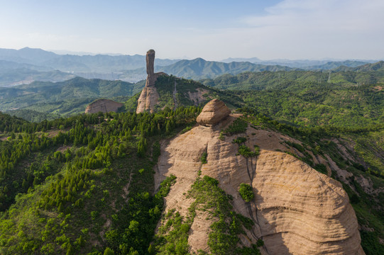 河北承德棒槌山