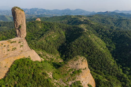 河北承德棒槌山