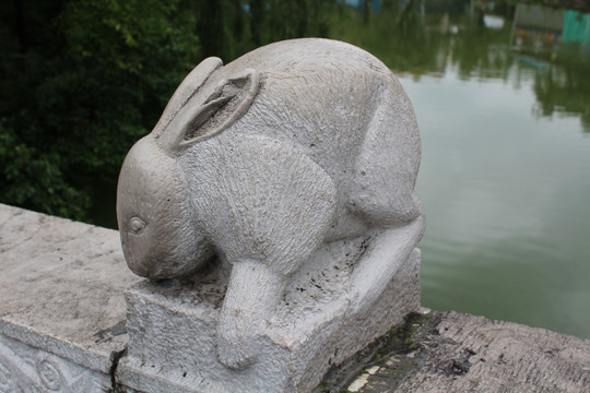 十二生肖雕塑兔