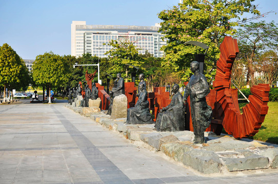 影响中国的东莞人物雕塑