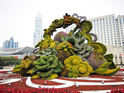 上海人民广场节日花坛布景