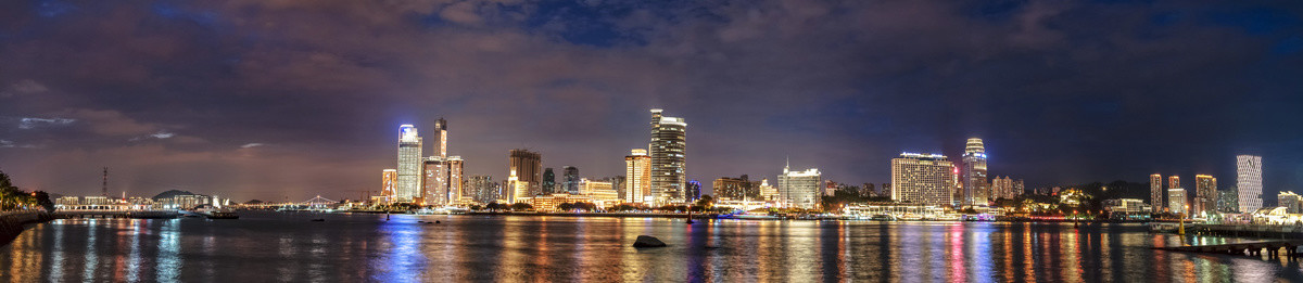 厦门海边夜景