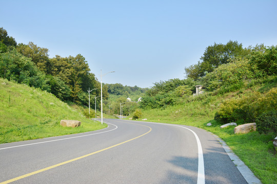 山间公路美景