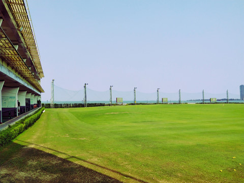 海南岛海边高尔夫练习场
