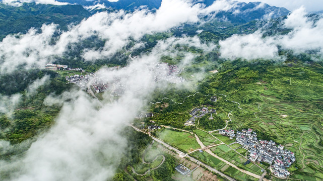 山村风光