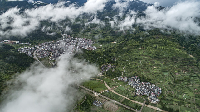 山村风光