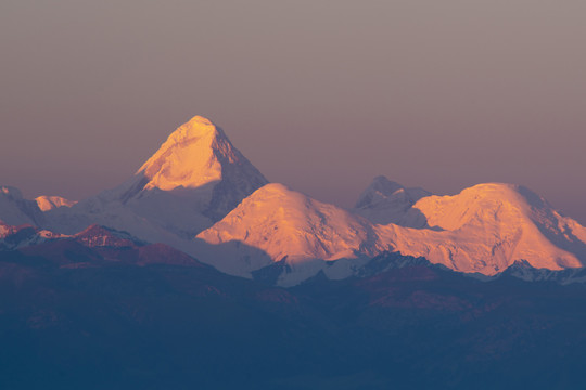 天山