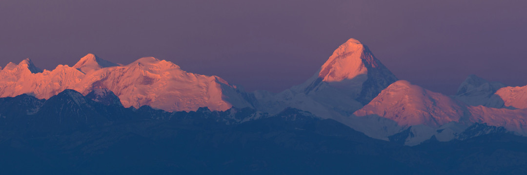 天山